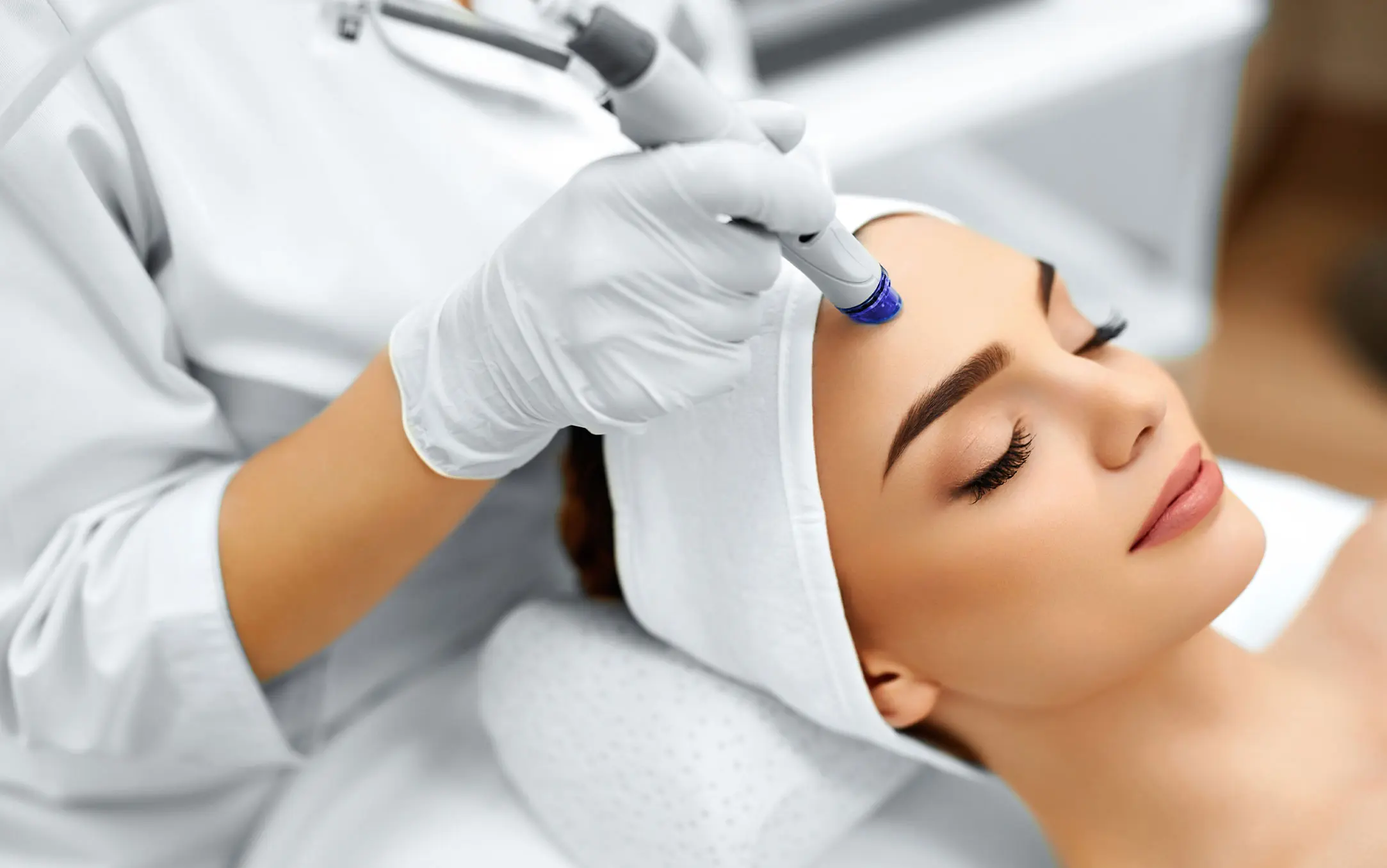 What Is Collagen Lift Therapy and How Can It Help Ageing, Loose Skin Worksop?
