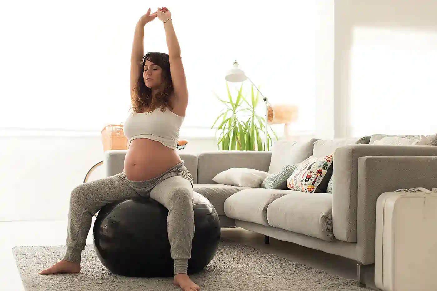 How to Support Your Core Safely During Pregnancy Worksop